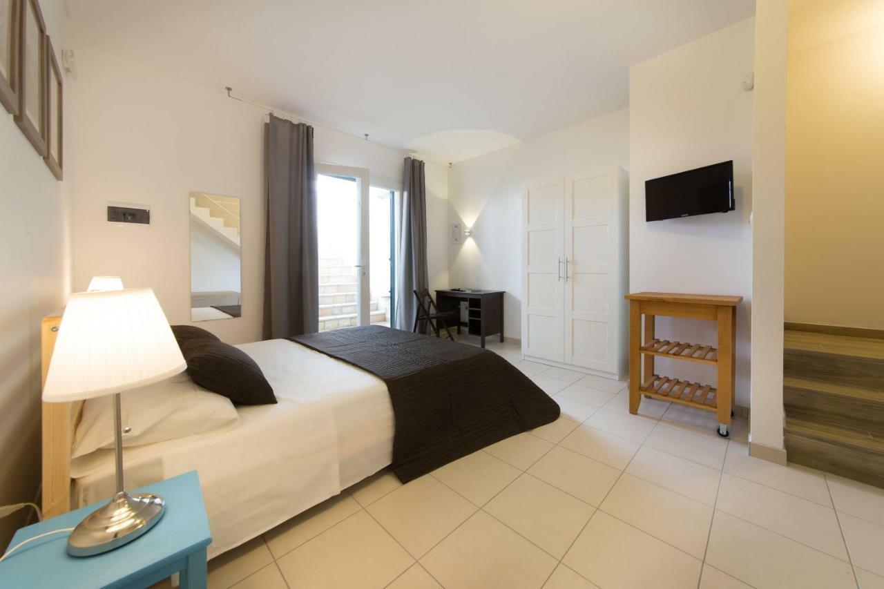 Salentoineout Bed and Breakfast Marina di Mancaversa Buitenkant foto